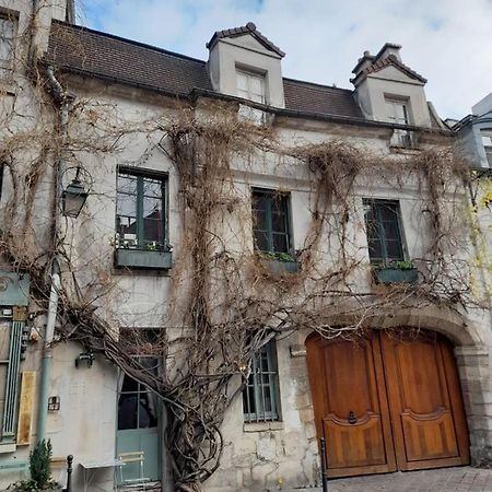 Appartamento Cosy 2 pièces typiquement parisien à Notre-Dame Esterno foto